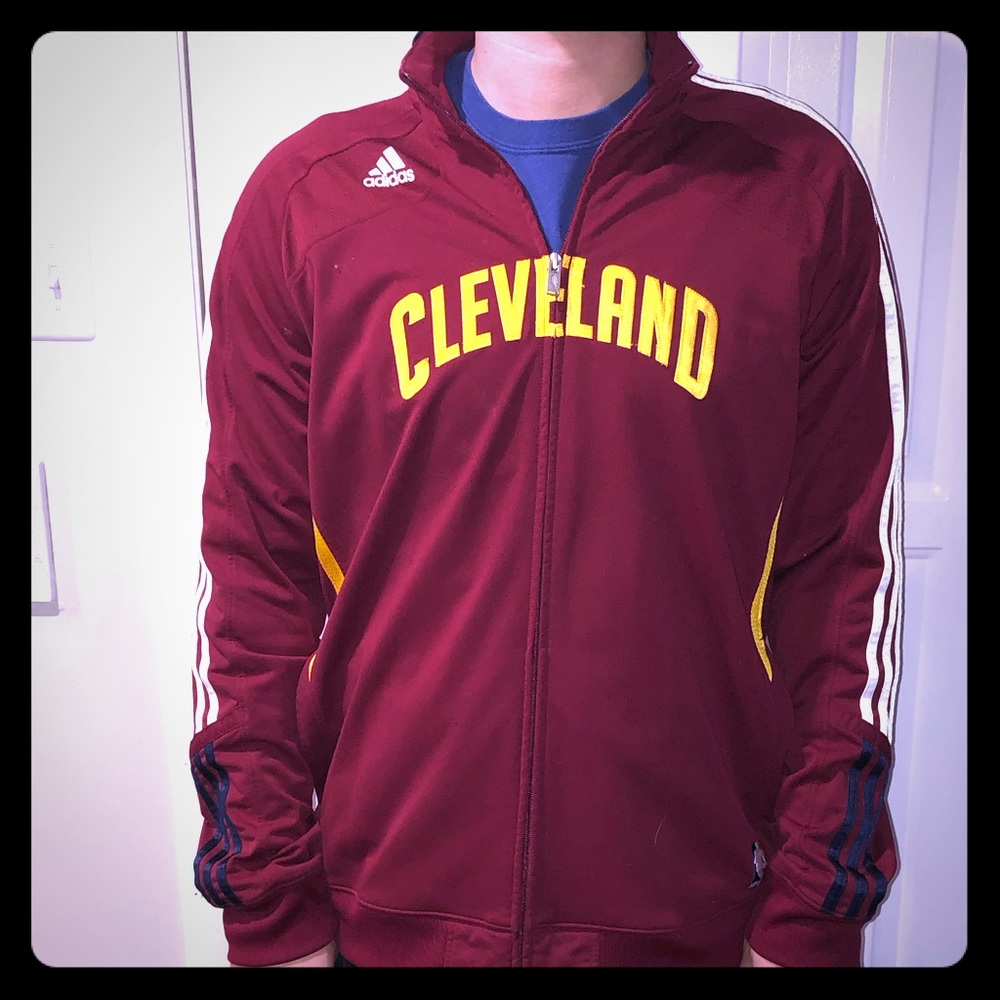 Men’s Adidas CLE Cavs zip up jacket